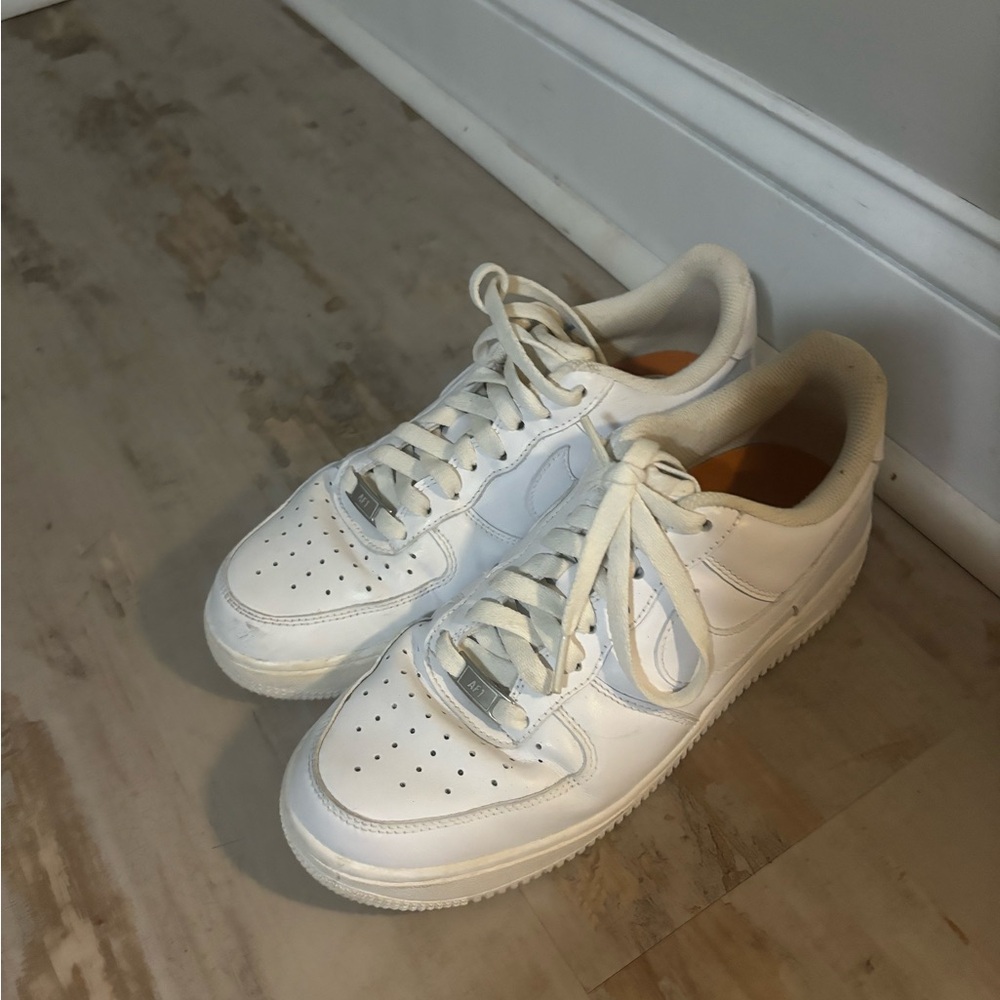 Classic White Men's Sneakers